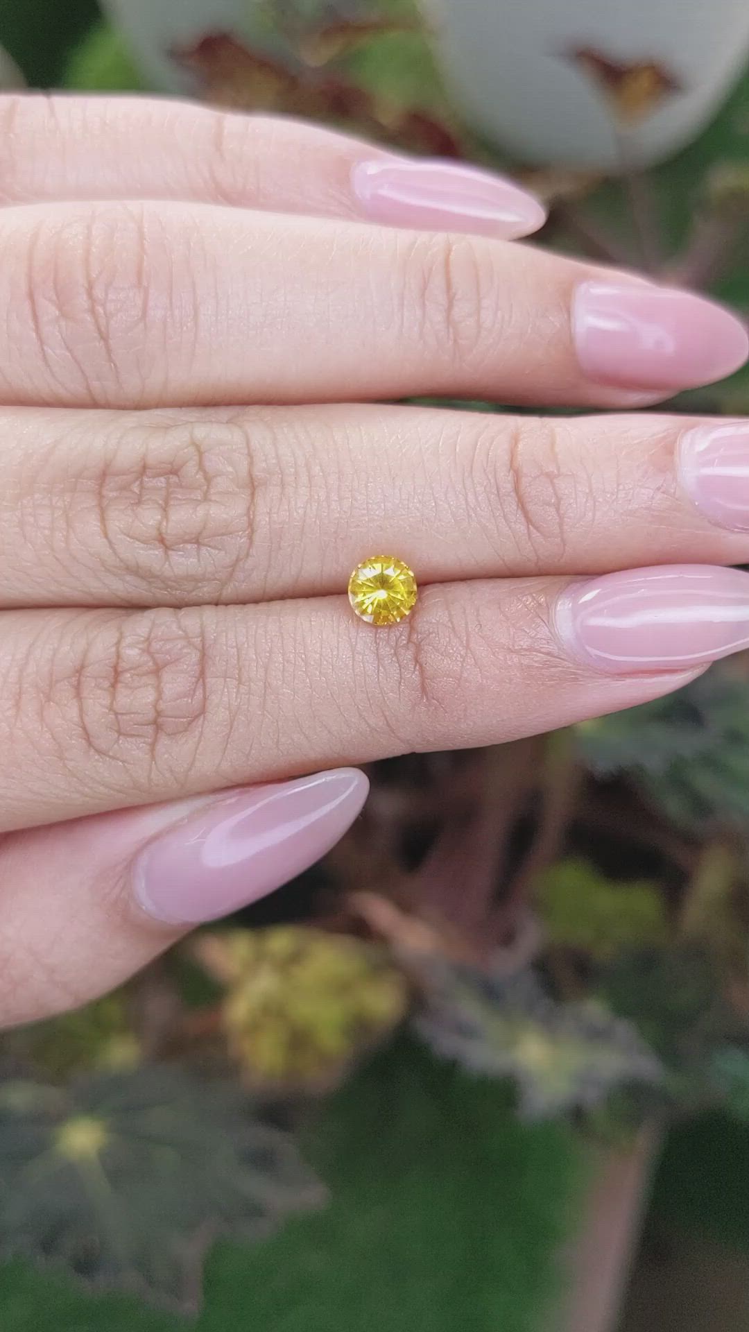 0.76 Ct. Yellow Sapphire from Ceylon (Sri Lanka) Size Video