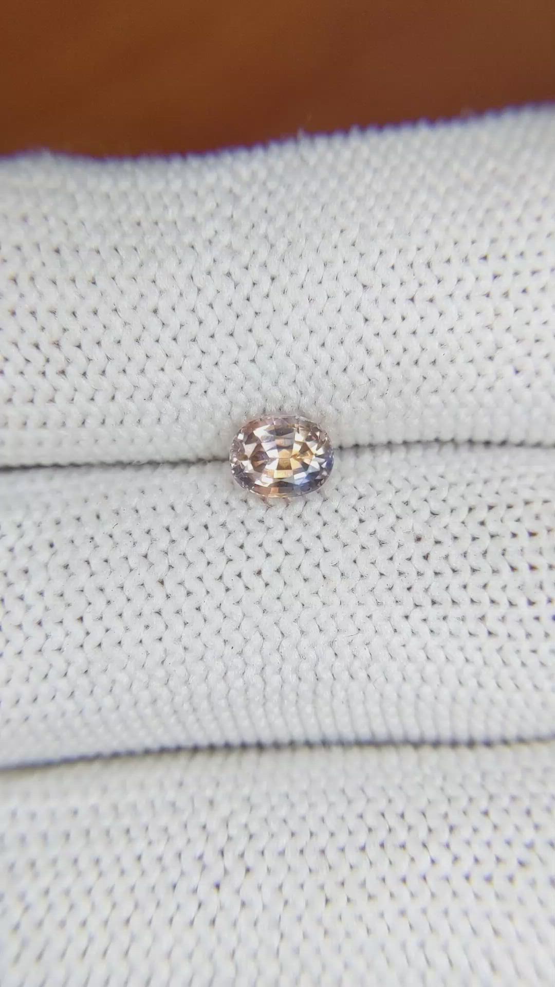 0.73 Ct. Bi Color / Parti Sapphire from Ceylon (Sri Lanka) Size Video