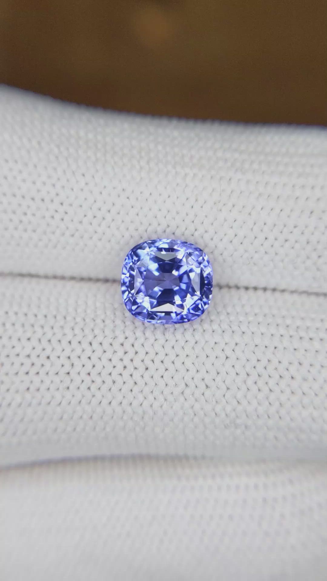 3.24 Ct. Blue Sapphire from Ceylon (Sri Lanka) Size Video