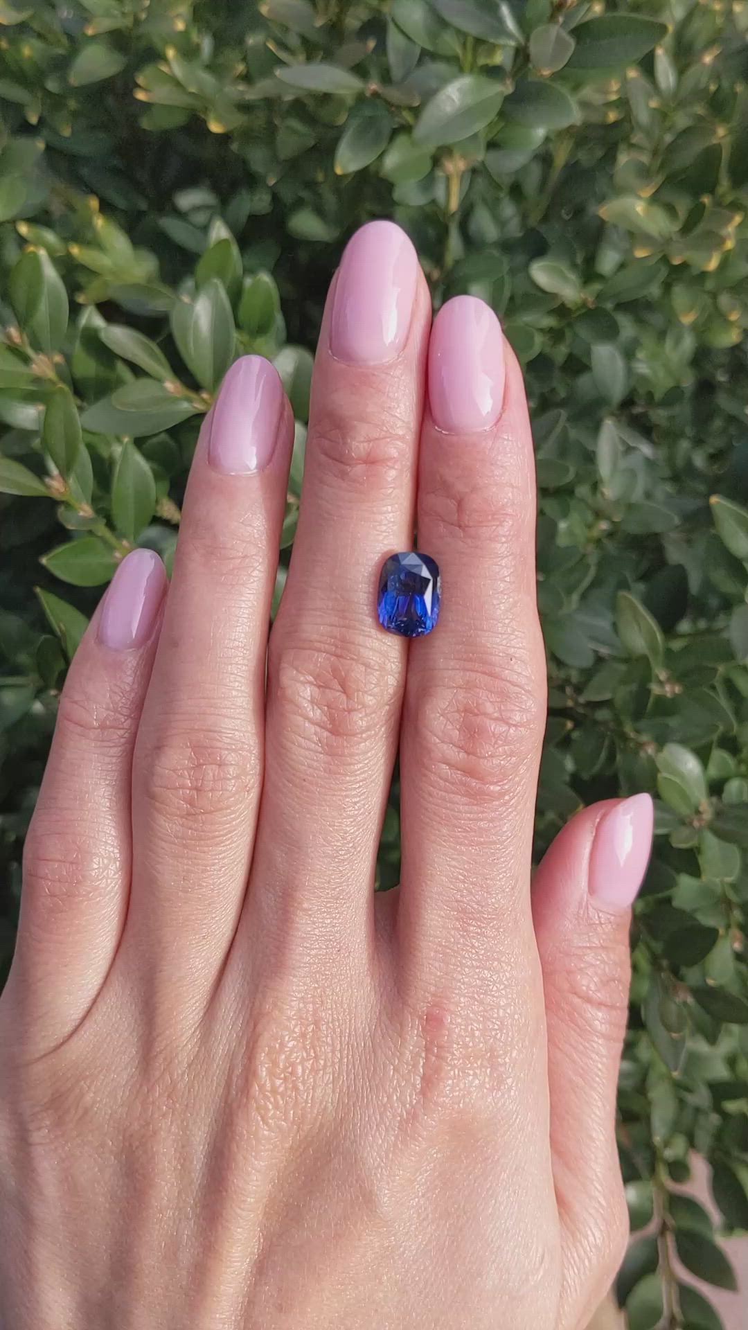 4.18 Ct. Blue Sapphire from Ceylon (Sri Lanka) Size Video