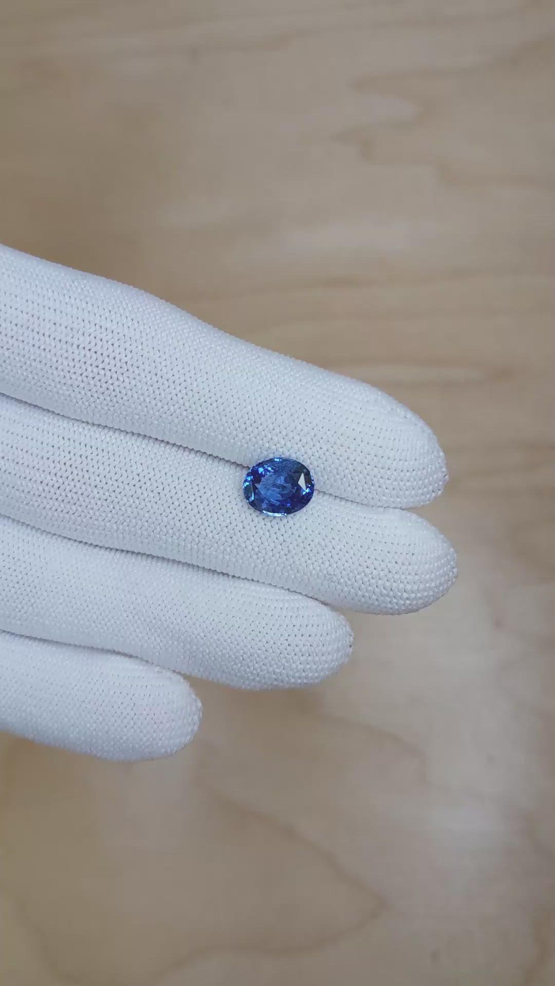 3.17 Ct. Blue Sapphire from Ceylon (Sri Lanka) Size Video