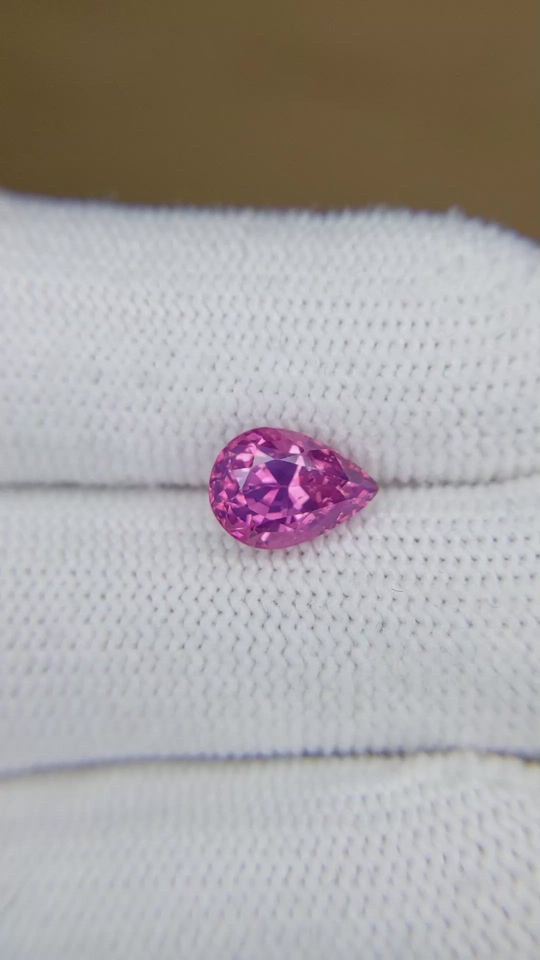 2.69 Ct. Pink Sapphire from Ceylon (Sri Lanka) Size Video