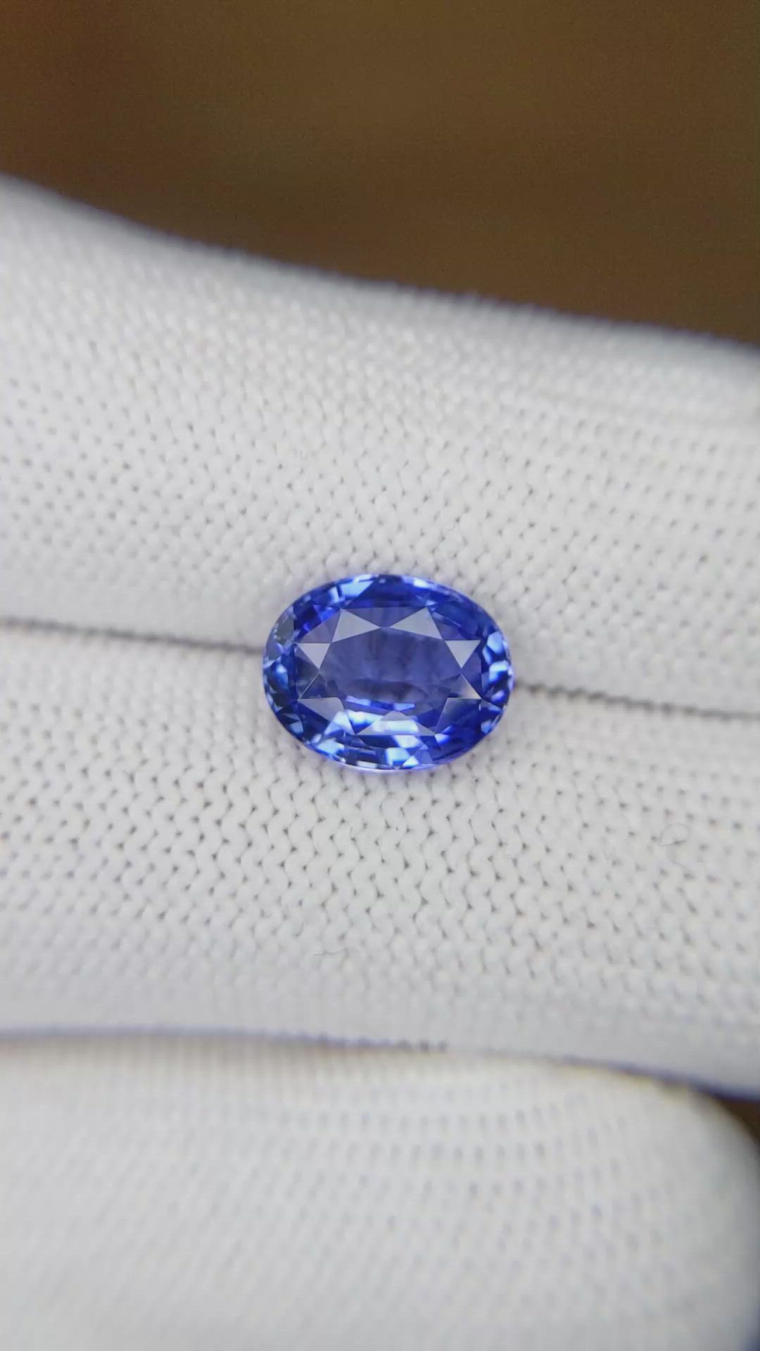 3.40 Ct. Blue Sapphire from Ceylon (Sri Lanka) Size Video
