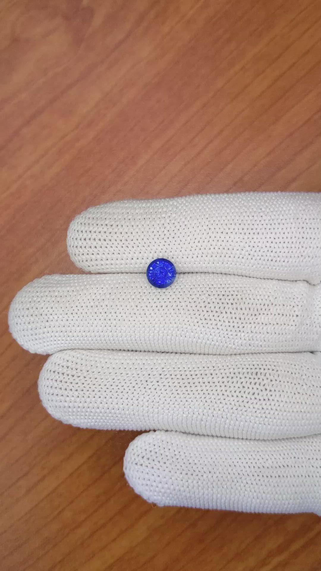 1.21 Ct. Blue Sapphire from Ceylon (Sri Lanka) Size Video