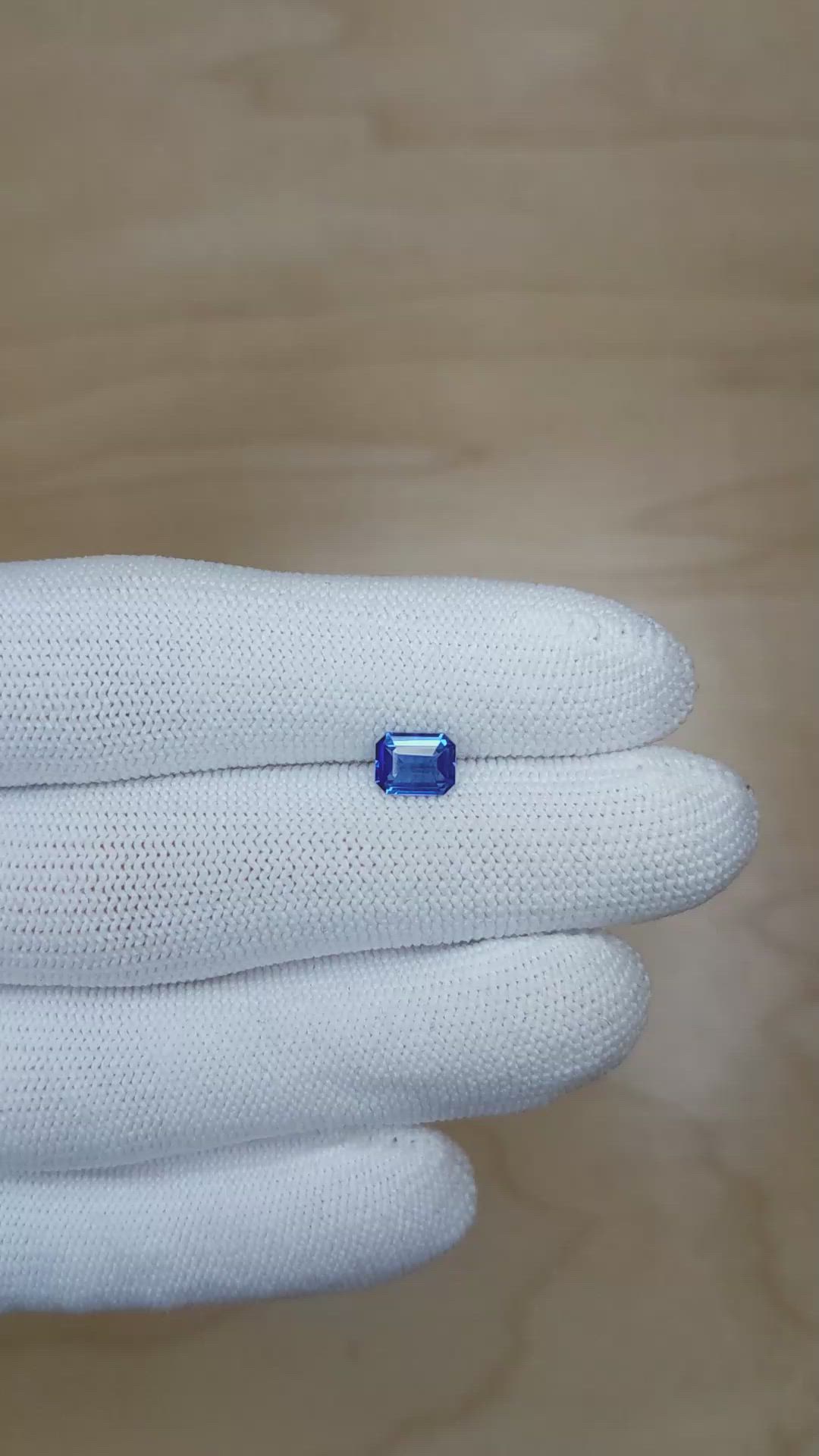 1.06 Ct. Blue Sapphire from Ceylon (Sri Lanka) Size Video