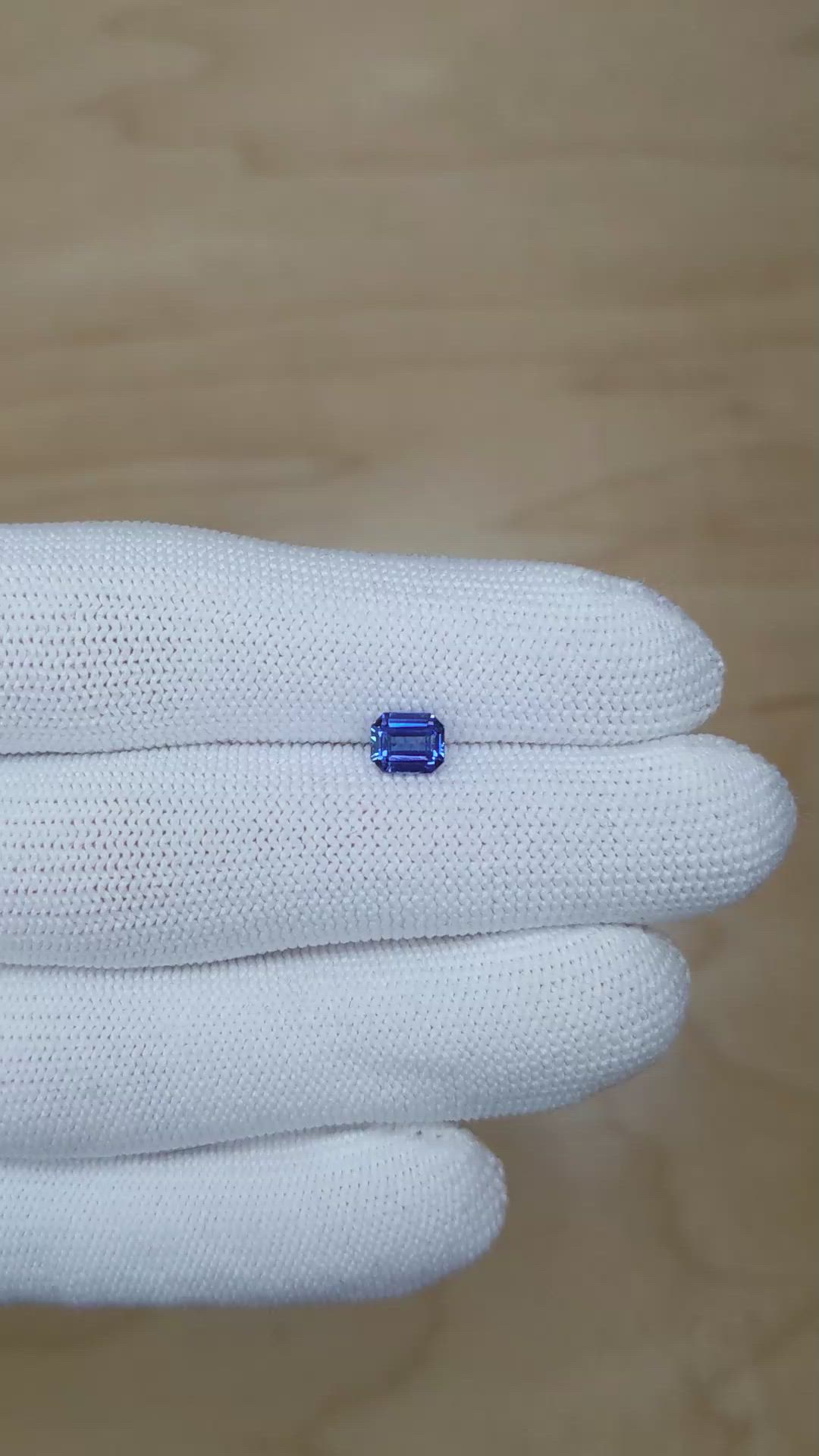 1.09 Ct. Blue Sapphire from Ceylon (Sri Lanka) Size Video