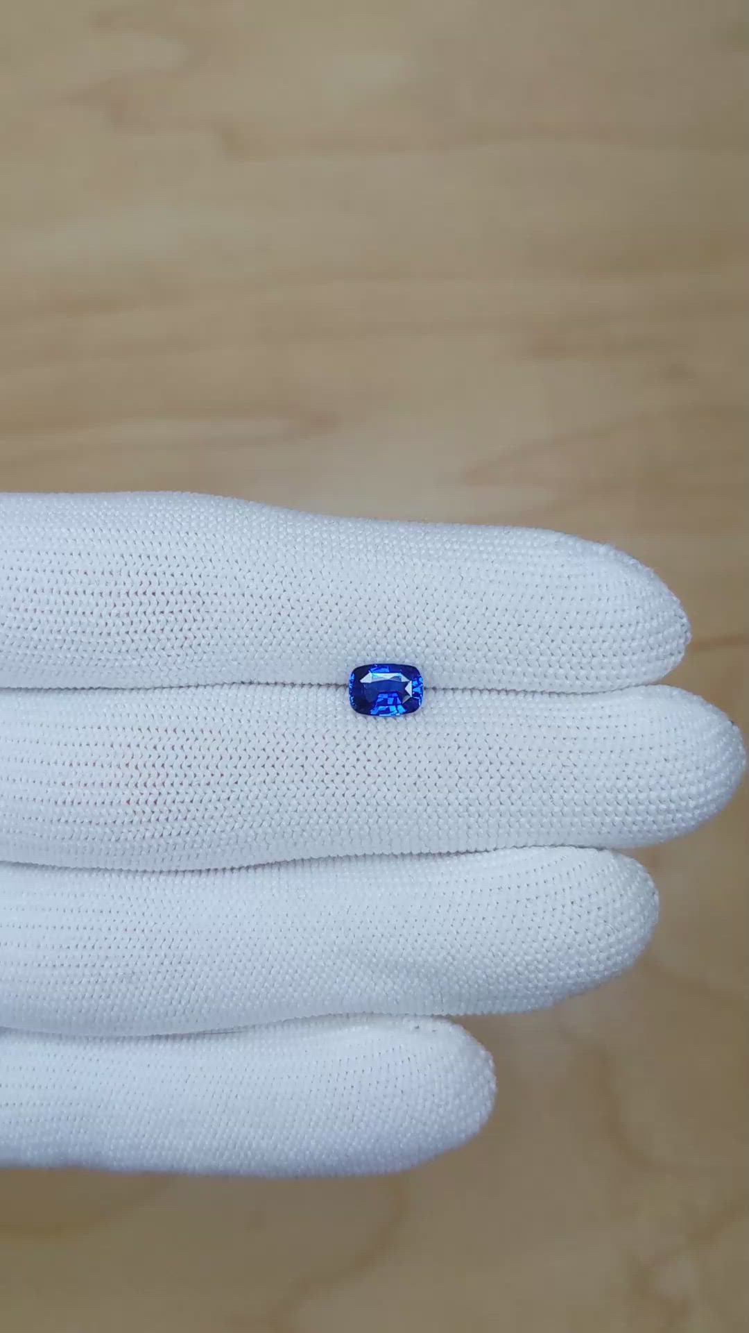 1.14 Ct. Blue Sapphire from Ceylon (Sri Lanka) Size Video