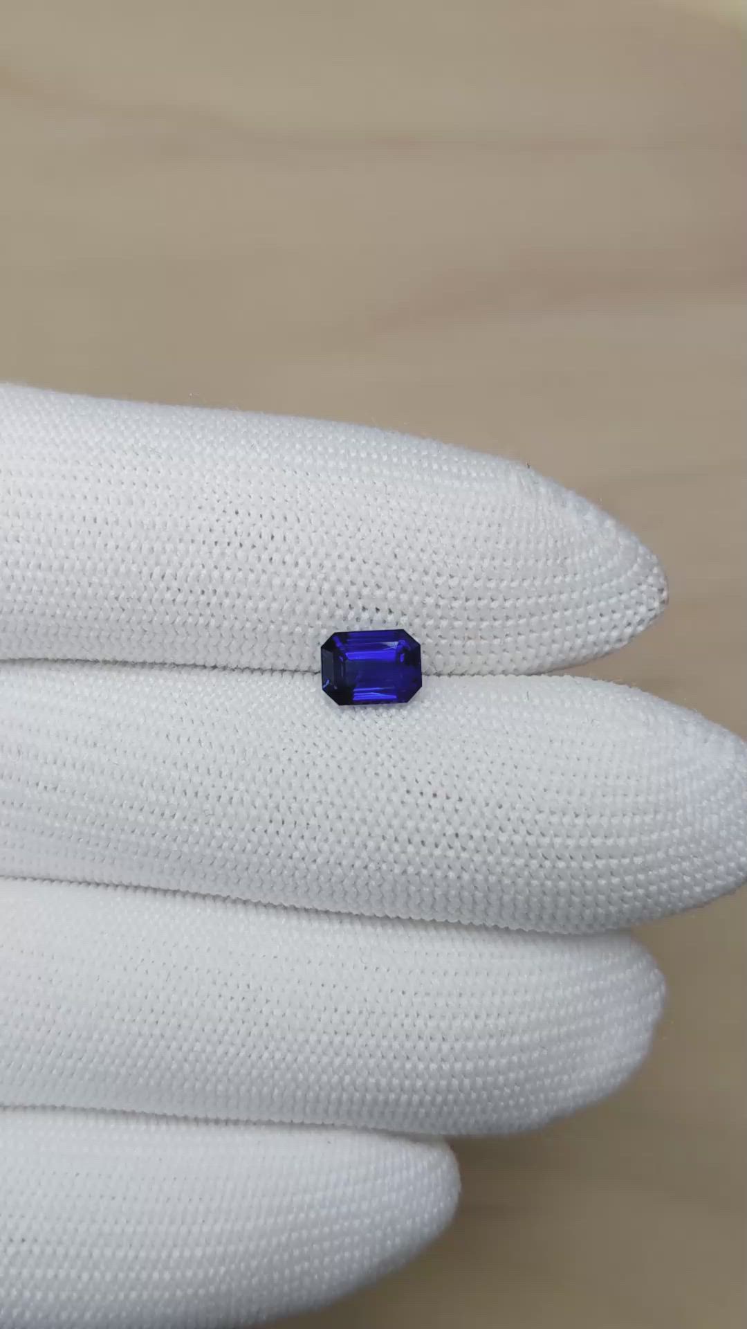 1.77 Ct. Blue Sapphire from Ceylon (Sri Lanka) Size Video