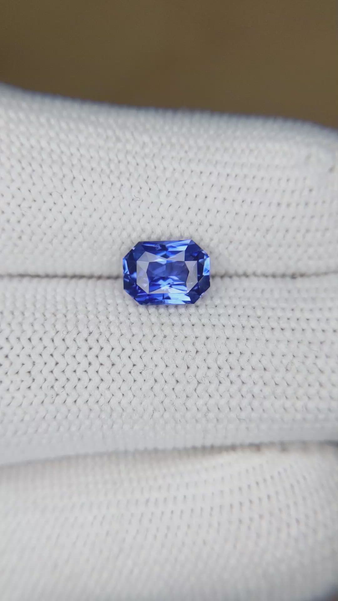 1.66 Ct. Blue Sapphire from Ceylon (Sri Lanka) Size Video