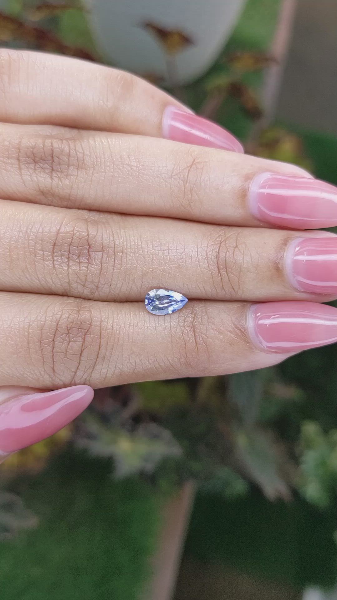 0.70 Ct. Bi Color / Parti Sapphire from Ceylon (Sri Lanka) Size Video