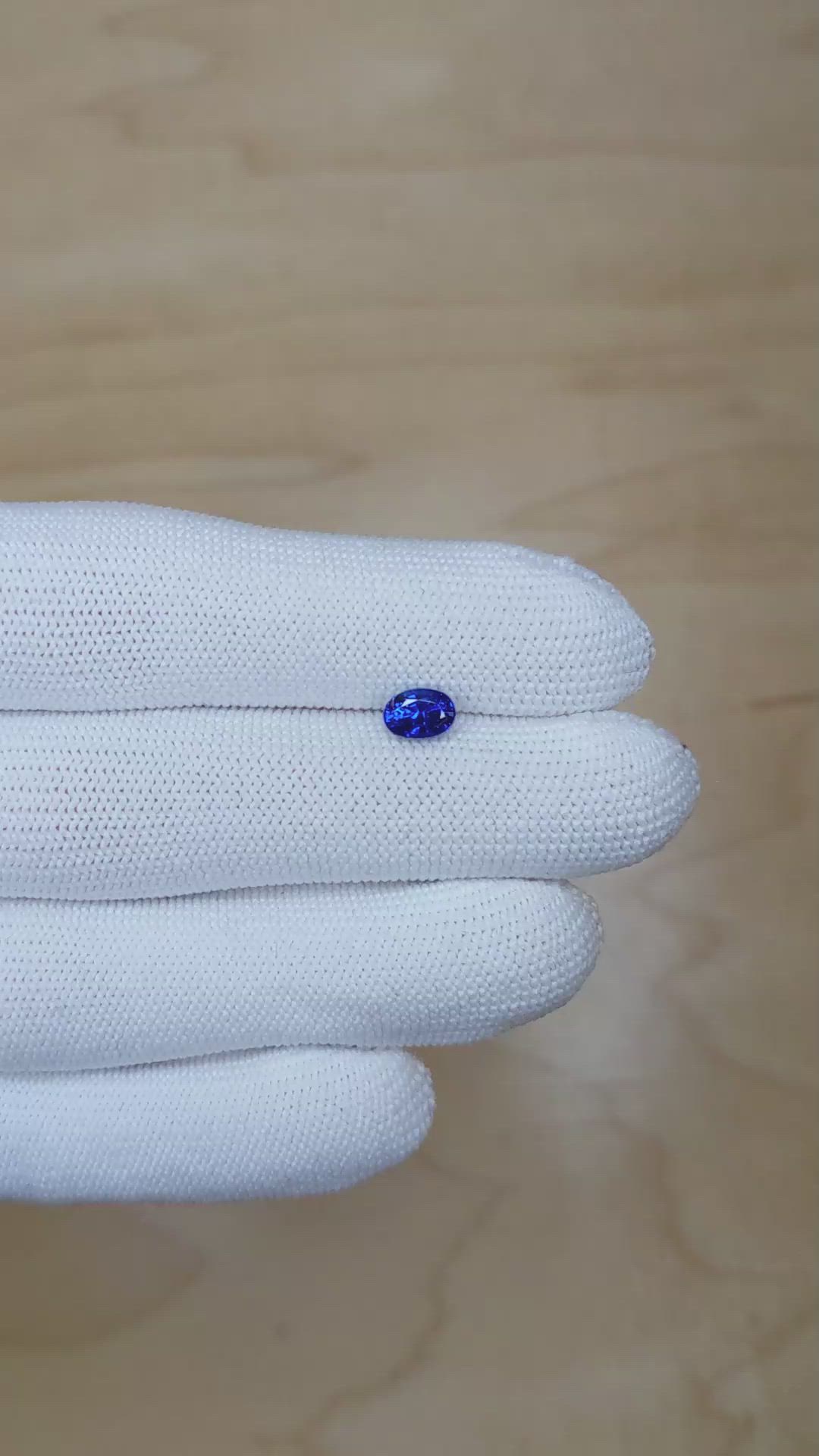 1.11 Ct. Blue Sapphire from Ceylon (Sri Lanka) Size Video