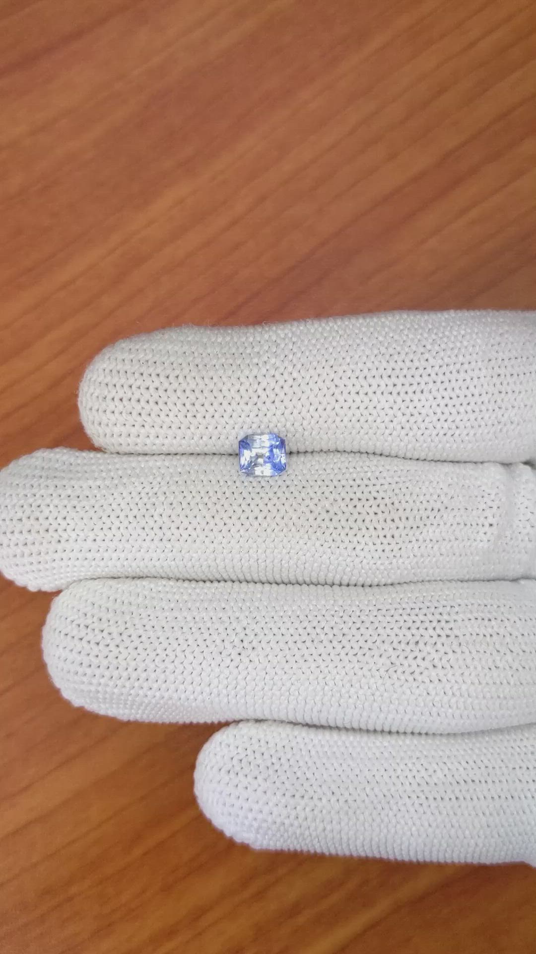 0.85 Ct. Bi Color Sapphire from Ceylon (Sri Lanka) Size Video