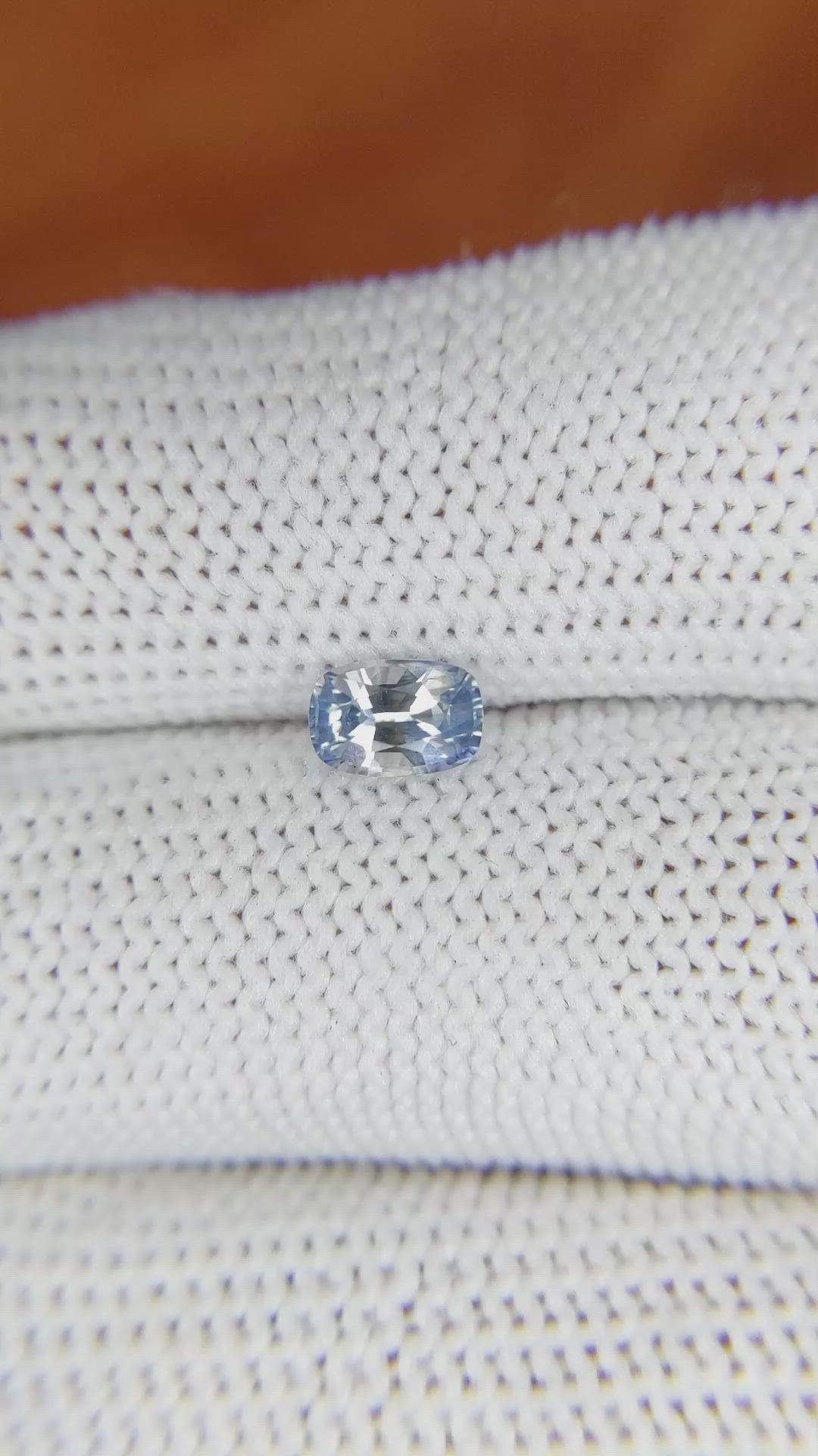0.77 Ct. Bi Color / Parti Sapphire from Ceylon (Sri Lanka) Size Video
