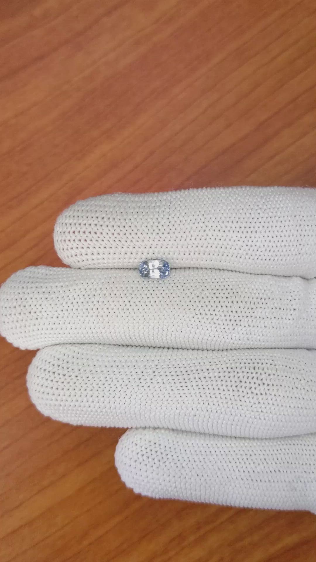 0.77 Ct. Bi Color / Parti Sapphire from Ceylon (Sri Lanka) Size Video