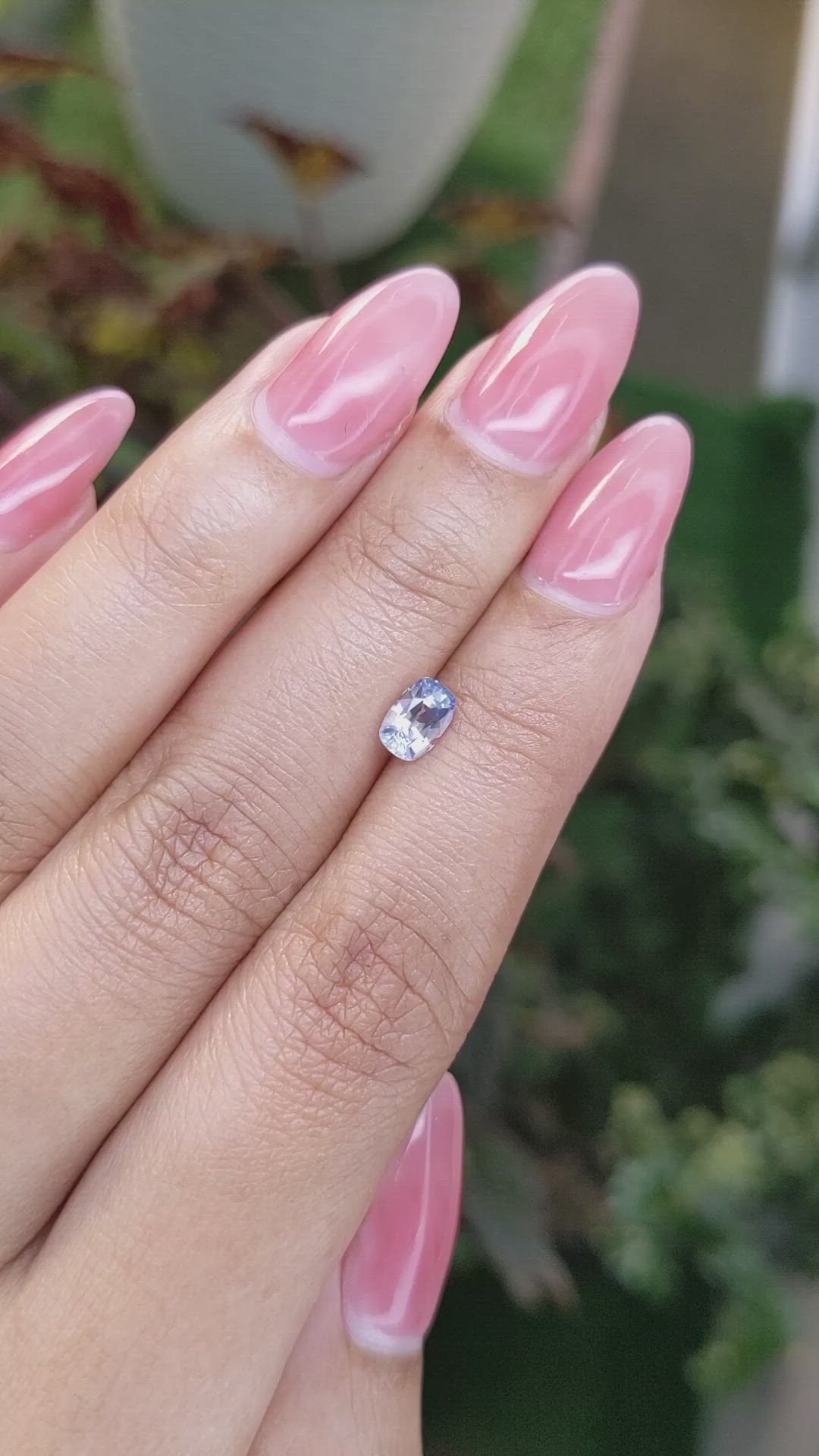 0.77 Ct. Bi Color / Parti Sapphire from Ceylon (Sri Lanka) Size Video