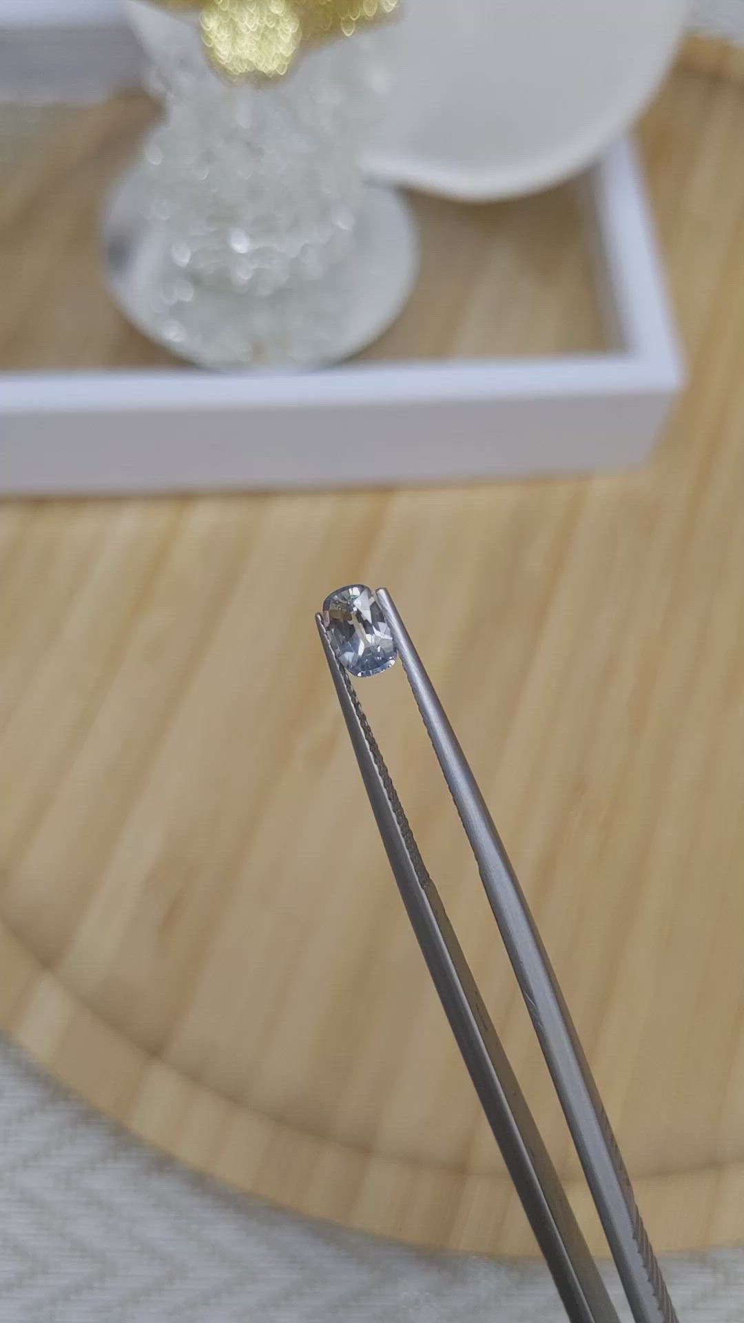 0.77 Ct. Bi Color / Parti Sapphire from Ceylon (Sri Lanka) Size Video
