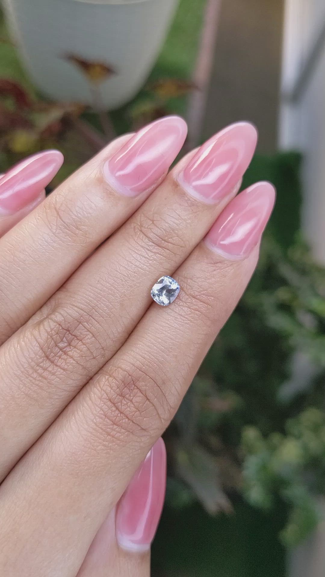 0.73 Ct. Bi Color / Parti Sapphire from Ceylon (Sri Lanka) Size Video