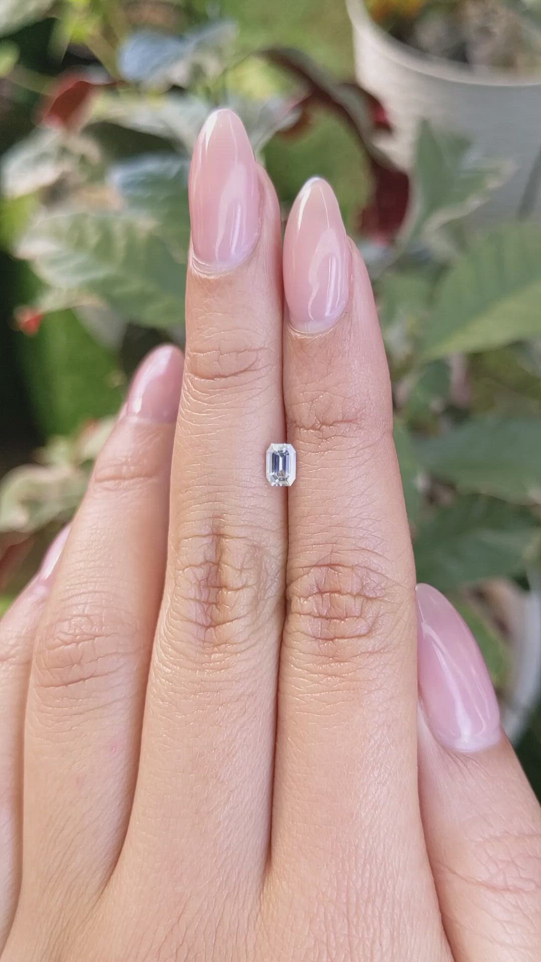 0.45 Ct. Bi Color / Parti Sapphire from Ceylon (Sri Lanka) Size Video