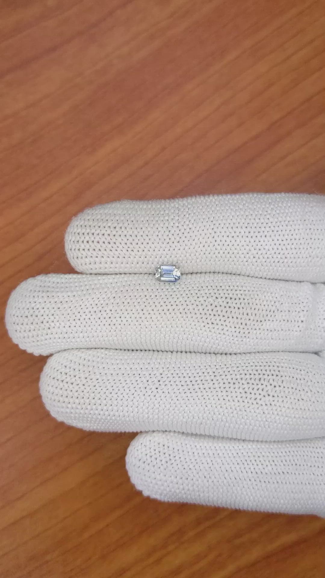 0.45 Ct. Bi Color / Parti Sapphire from Ceylon (Sri Lanka) Size Video