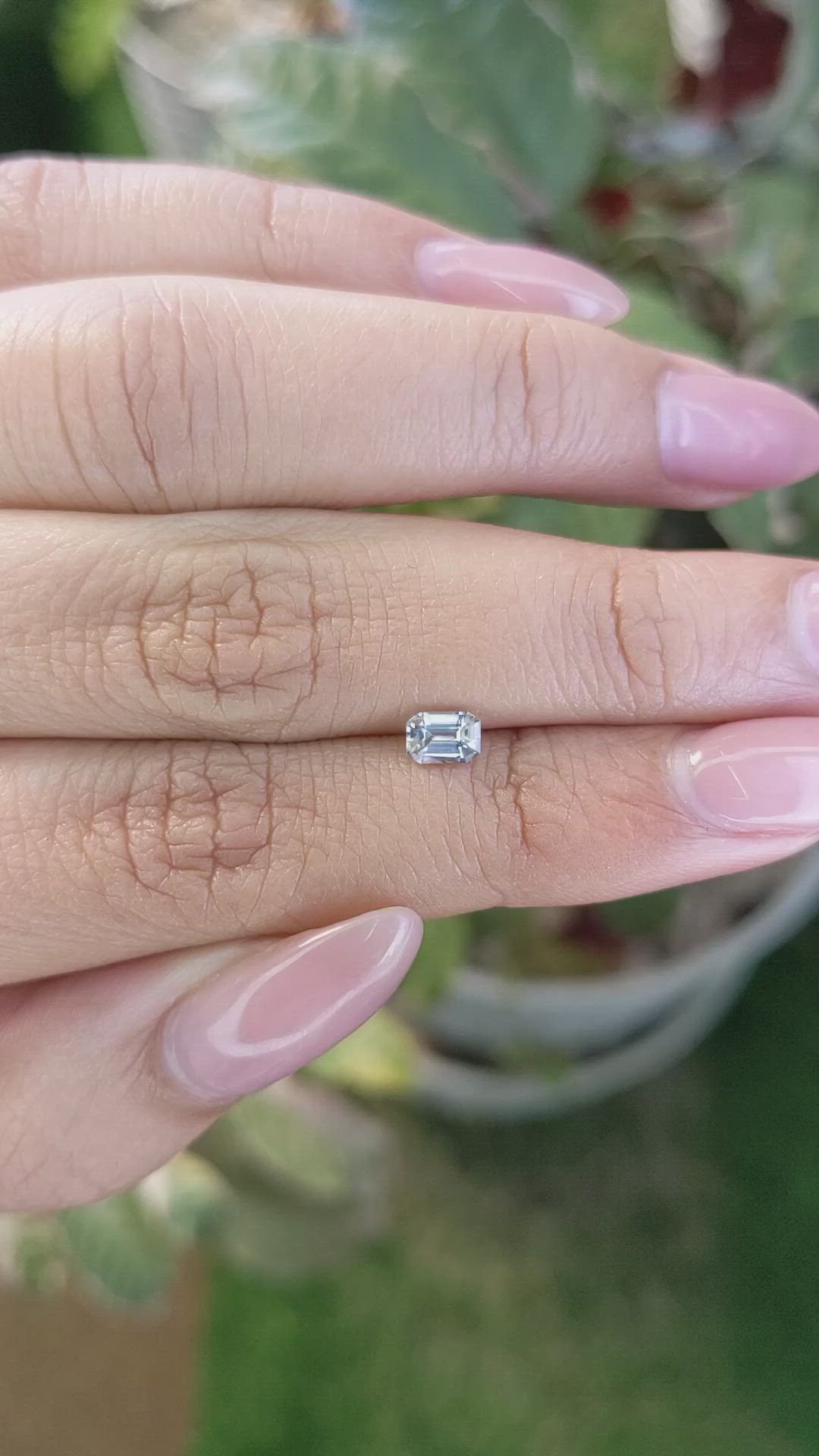 0.45 Ct. Bi Color / Parti Sapphire from Ceylon (Sri Lanka) Size Video