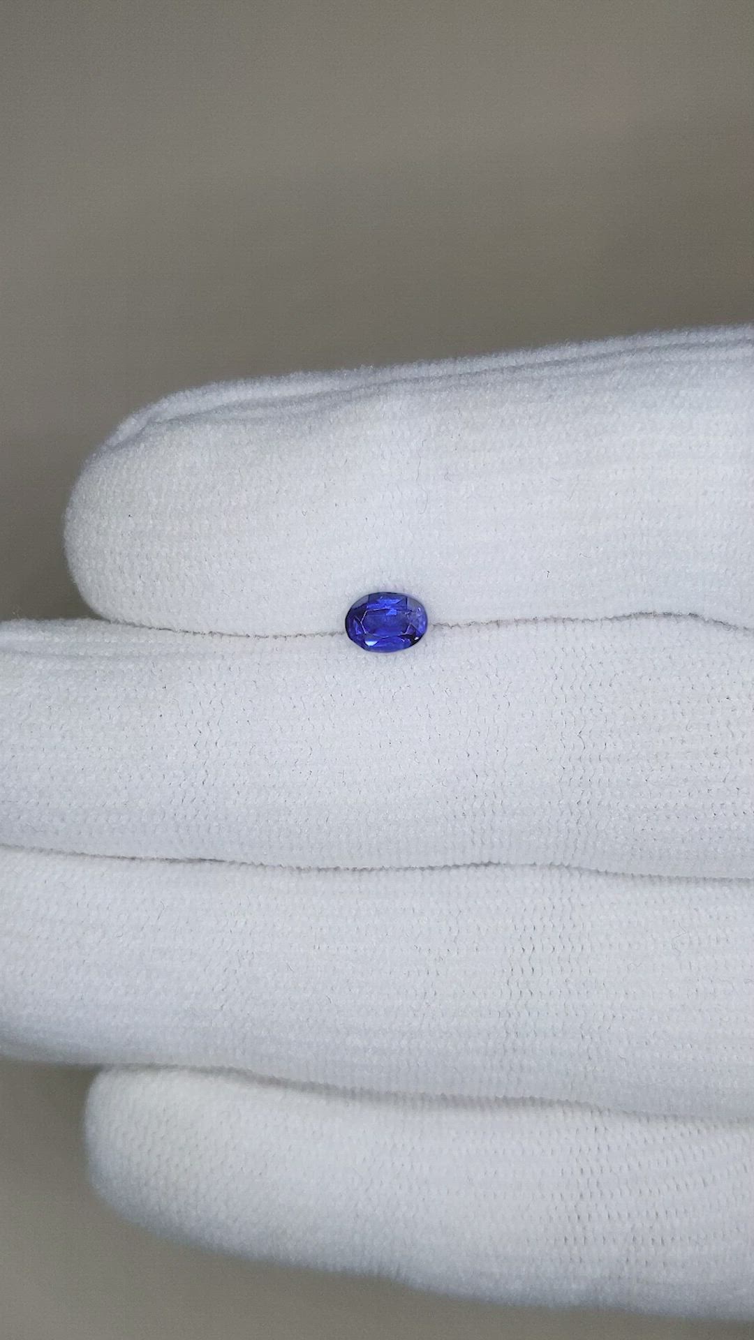 0.65 Ct. Blue Sapphire from Ceylon (Sri Lanka) Size Video