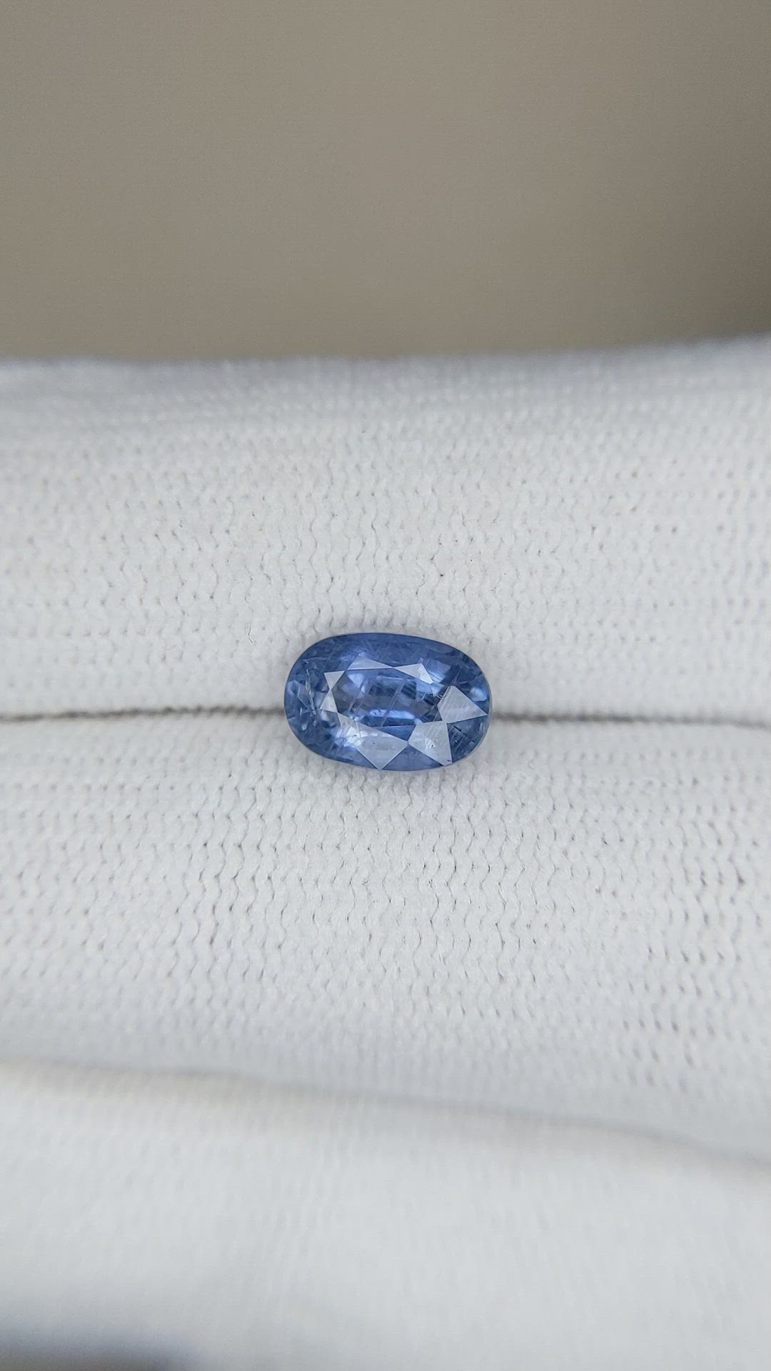1.75 Ct. Greyish Blue Sapphire from Ceylon (Sri Lanka) Size Video