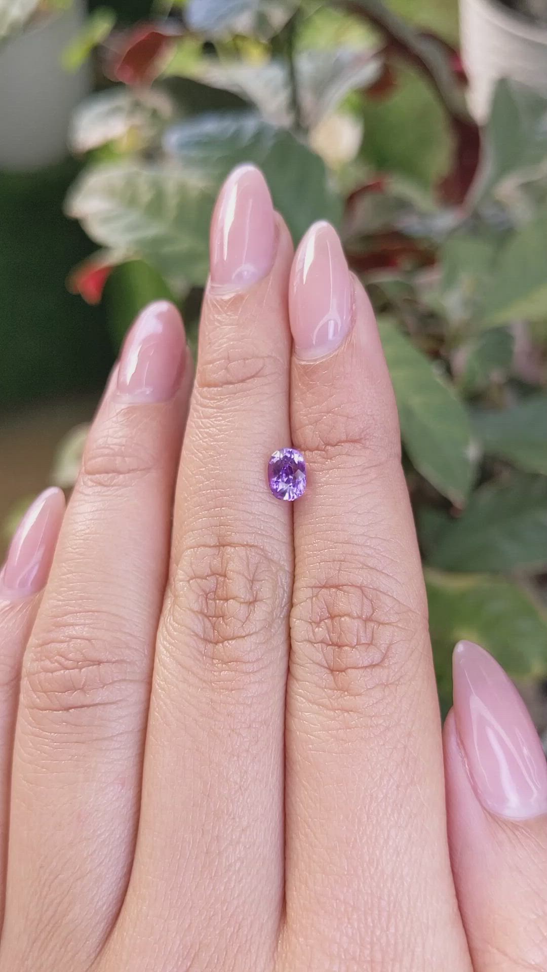 1.07 Ct. Pinkish Purple Sapphire from Ceylon (Sri Lanka) Size Video