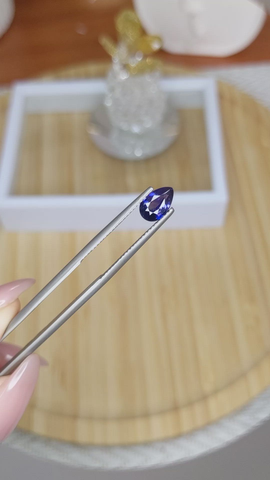 1.15 Ct. Blue Sapphire from Ceylon (Sri Lanka) Size Video