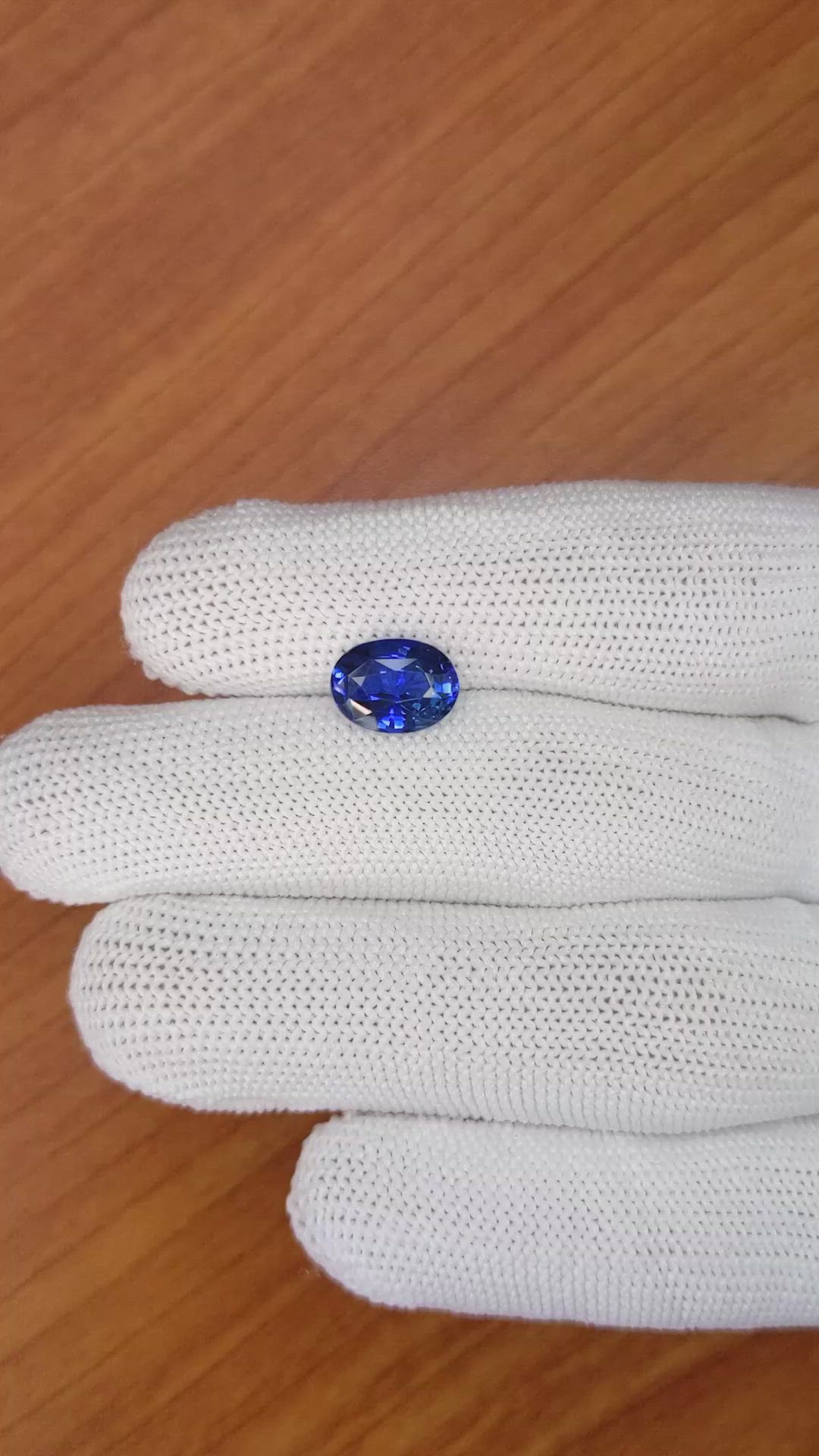 3.08 Ct. Blue Sapphire from Ceylon (Sri Lanka) Size Video