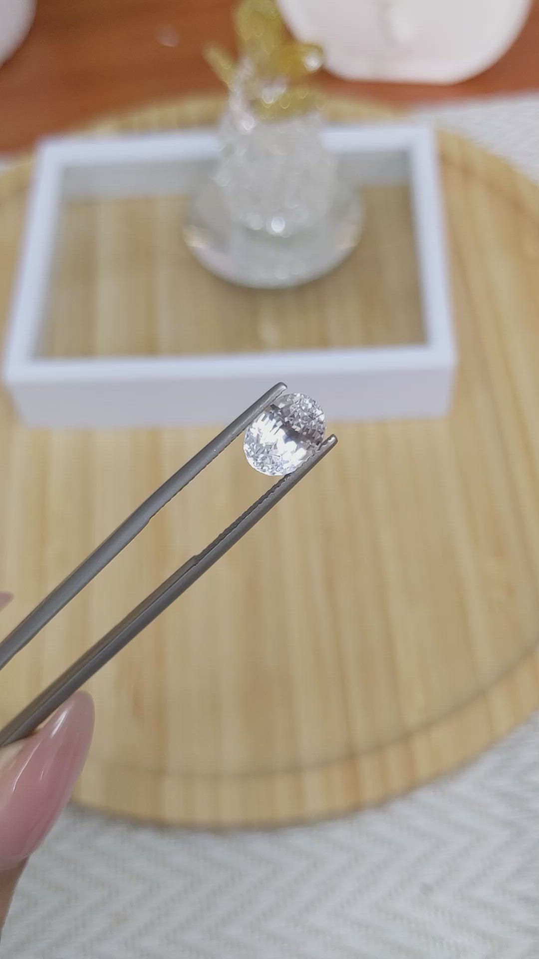 3.35 Ct. White Sapphire from Ceylon (Sri Lanka) Size Video