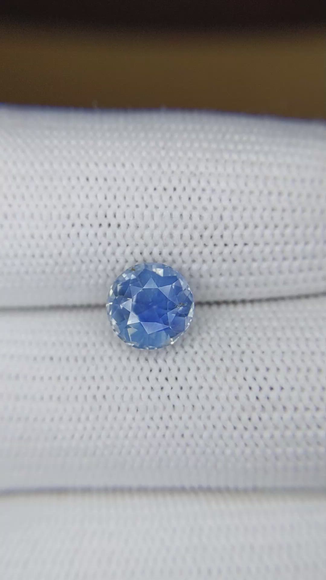 3.05 Ct. Greyish Blue Sapphire from Ceylon (Sri Lanka) Size Video