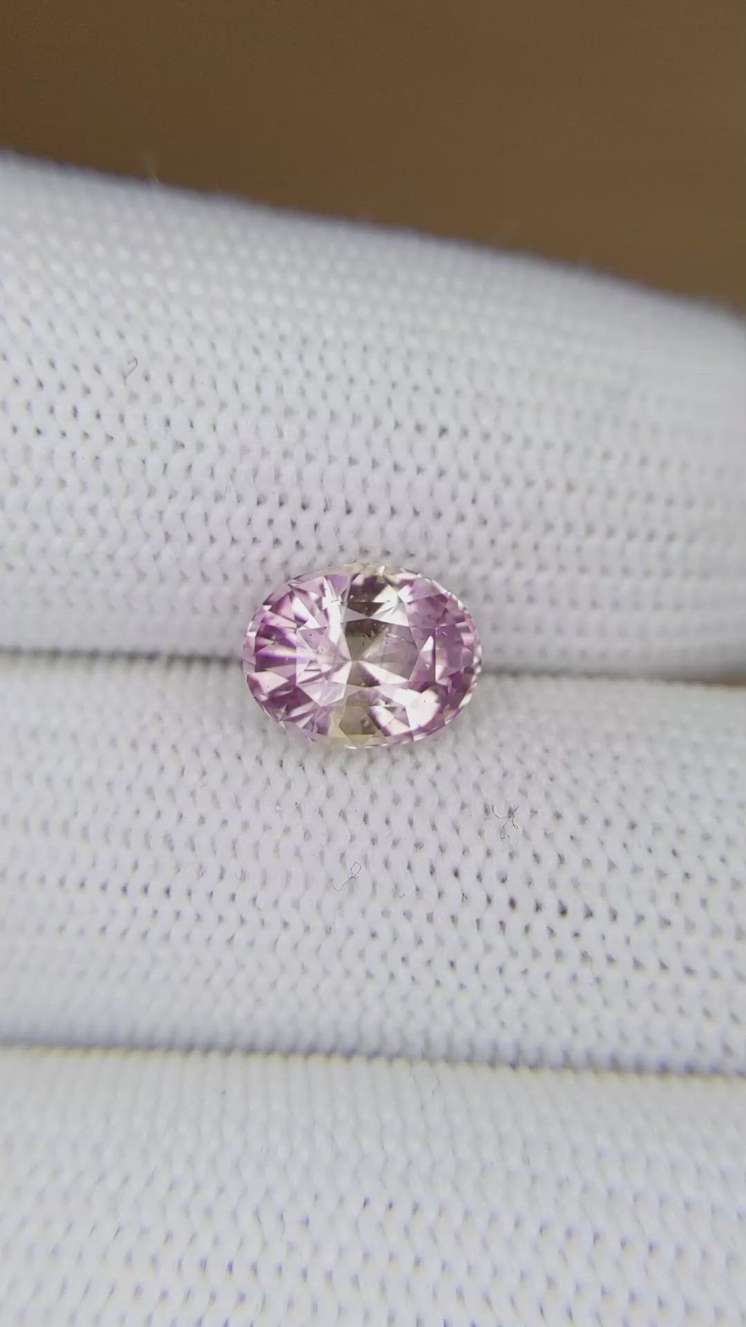 3.24 Ct. Purplish Pink Sapphire from Ceylon (Sri Lanka) Size Video