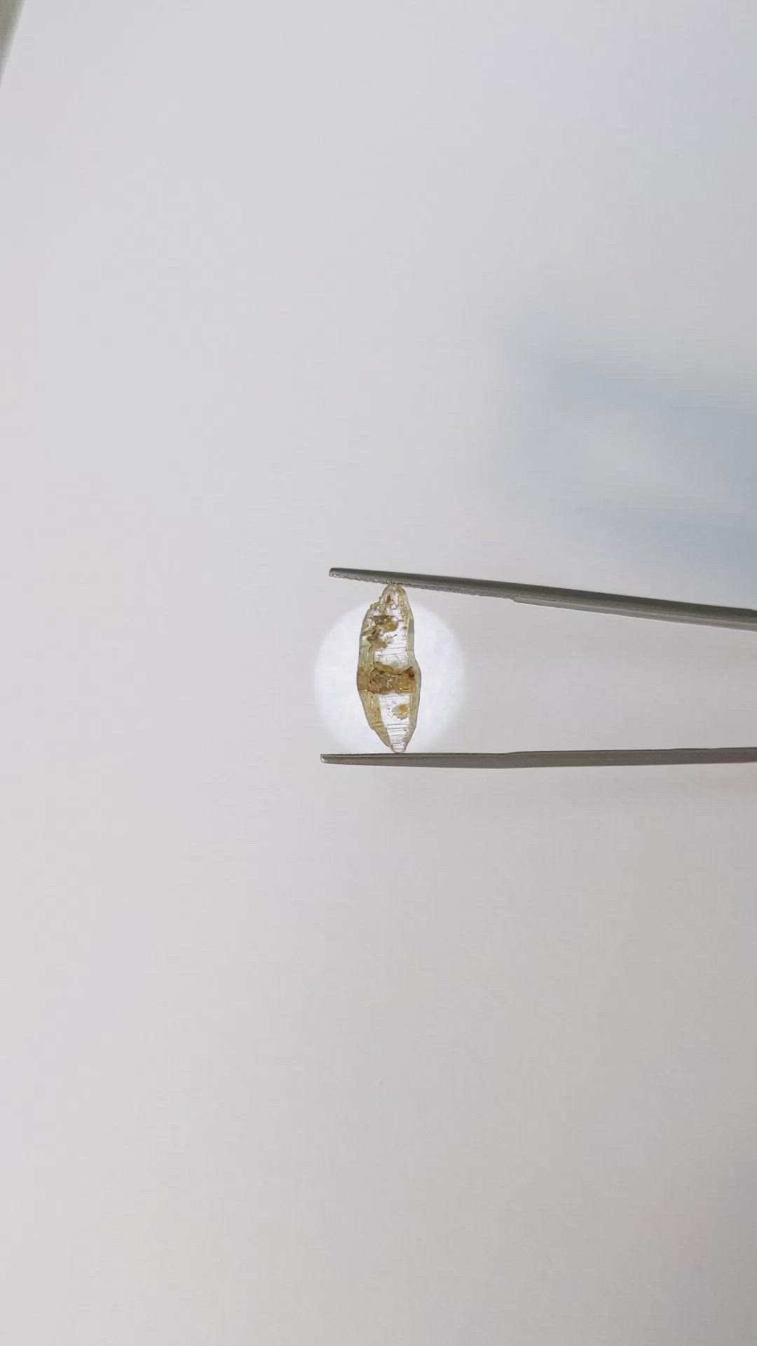 5.68 Ct. Yellow Rough Sapphire Crystal from Ceylon (Sri Lanka) Size Video