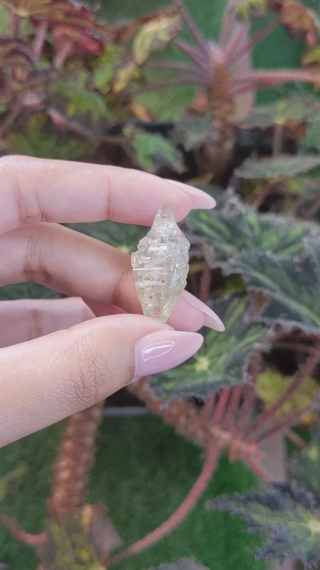 24.79 Ct. Grey Rough Sapphire Crystal from Ceylon (Sri Lanka) Size Video