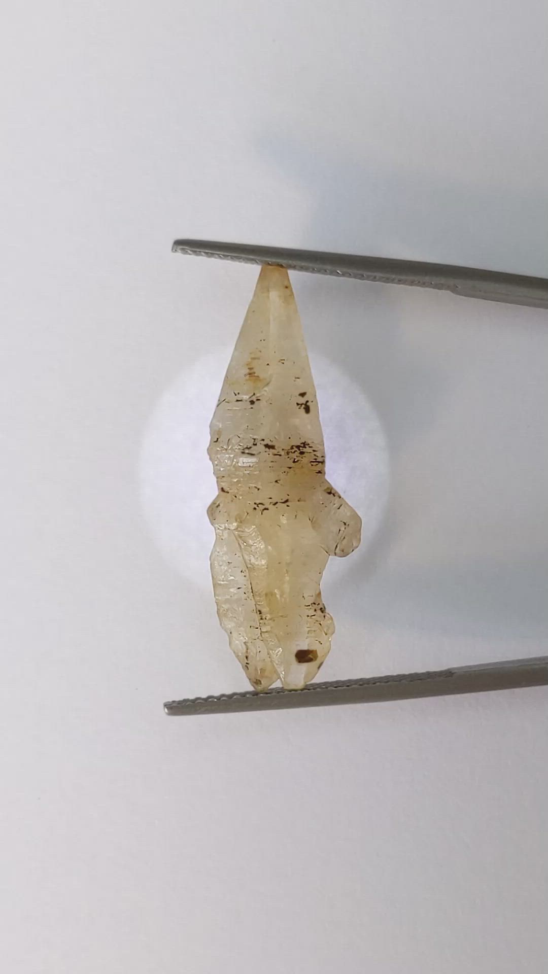 14.95 Ct. Yellow Rough Sapphire Crystal from Ceylon (Sri Lanka) Size Video