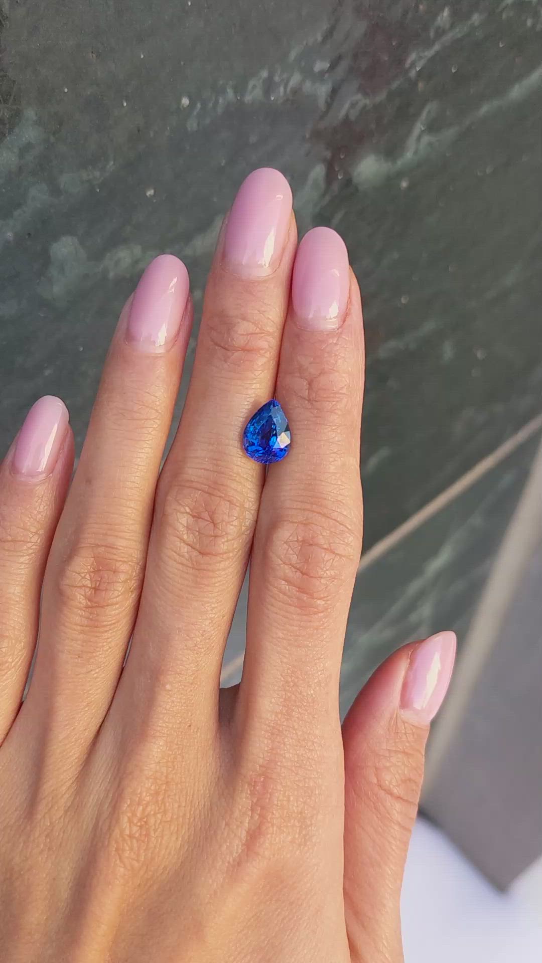 3.33 Ct. Blue Sapphire from Ceylon (Sri Lanka) Size Video