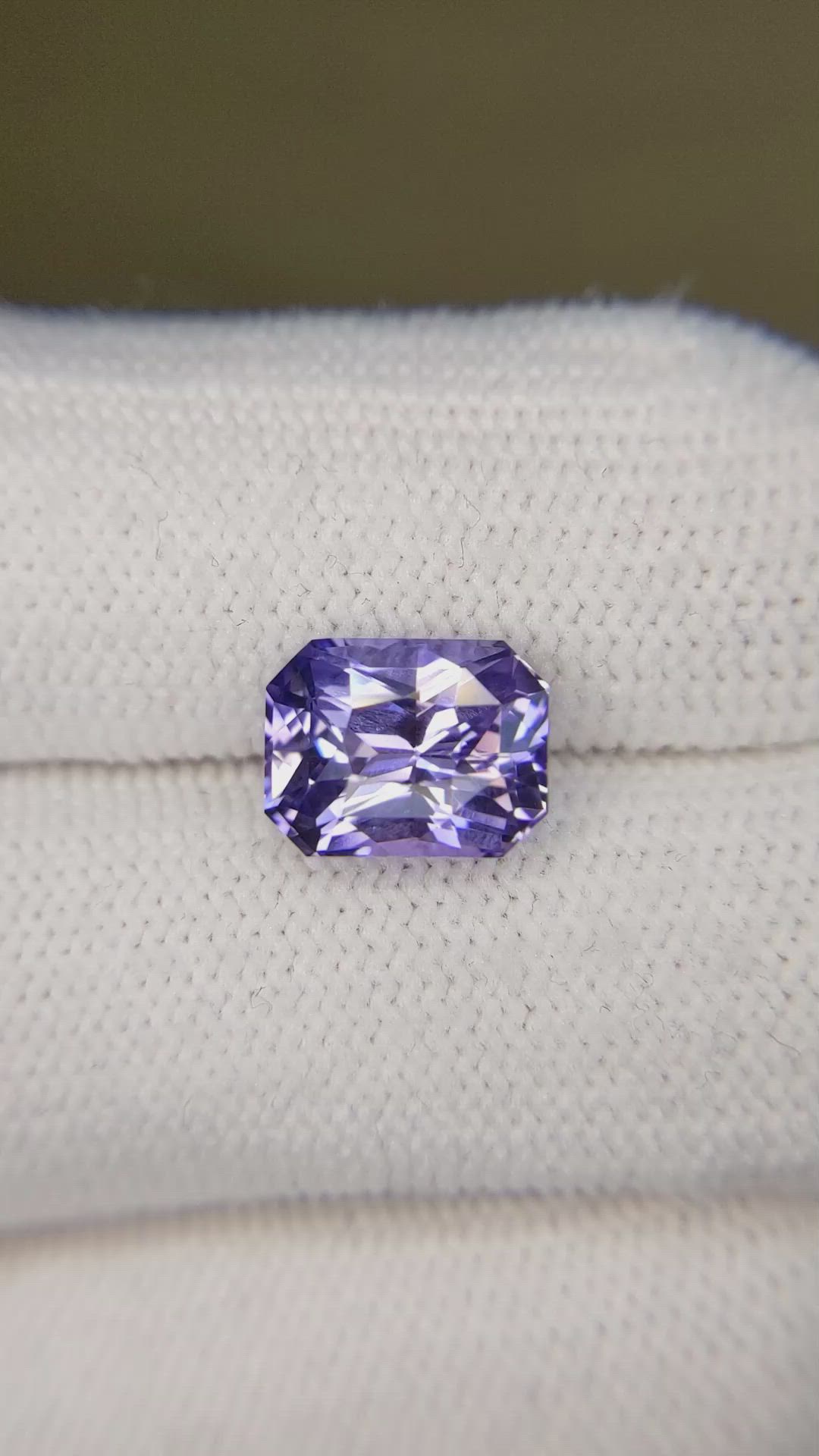 4.35 Ct. Purple Sapphire from Ceylon (Sri Lanka) Size Video