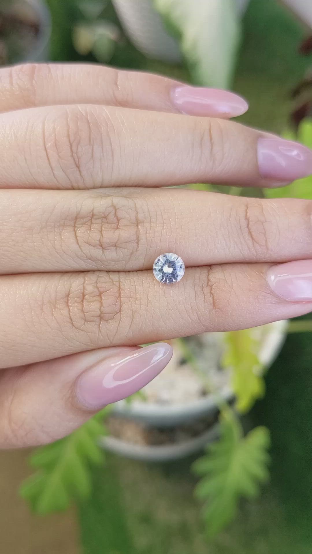 0.90 Ct. White Sapphire from Ceylon (Sri Lanka) Size Video