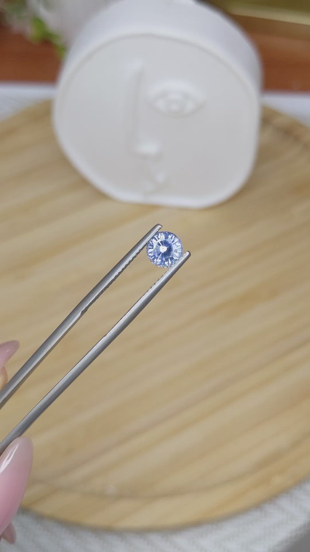 1.03 Ct. Blue Sapphire from Ceylon (Sri Lanka) Size Video