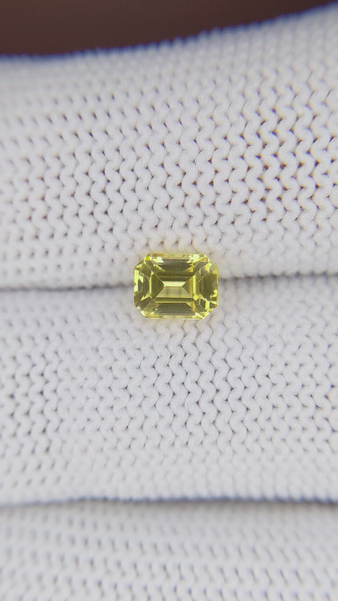 1.24 Ct. Yellow Sapphire from Ceylon (Sri Lanka) Size Video
