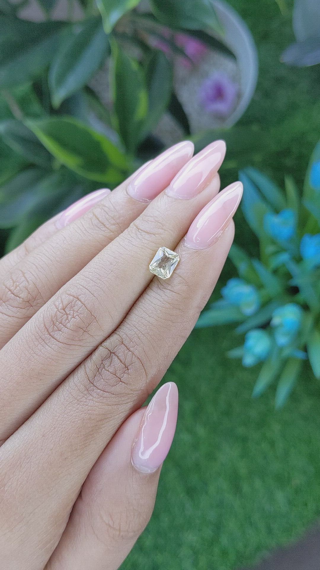 1.19 Ct. Yellow Sapphire from Ceylon (Sri Lanka) Size Video