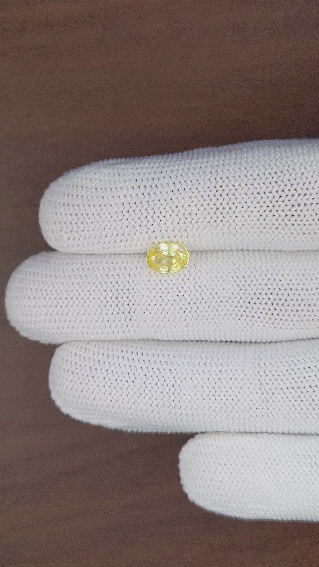 1.55 Ct. Yellow Sapphire from Ceylon (Sri Lanka) Size Video