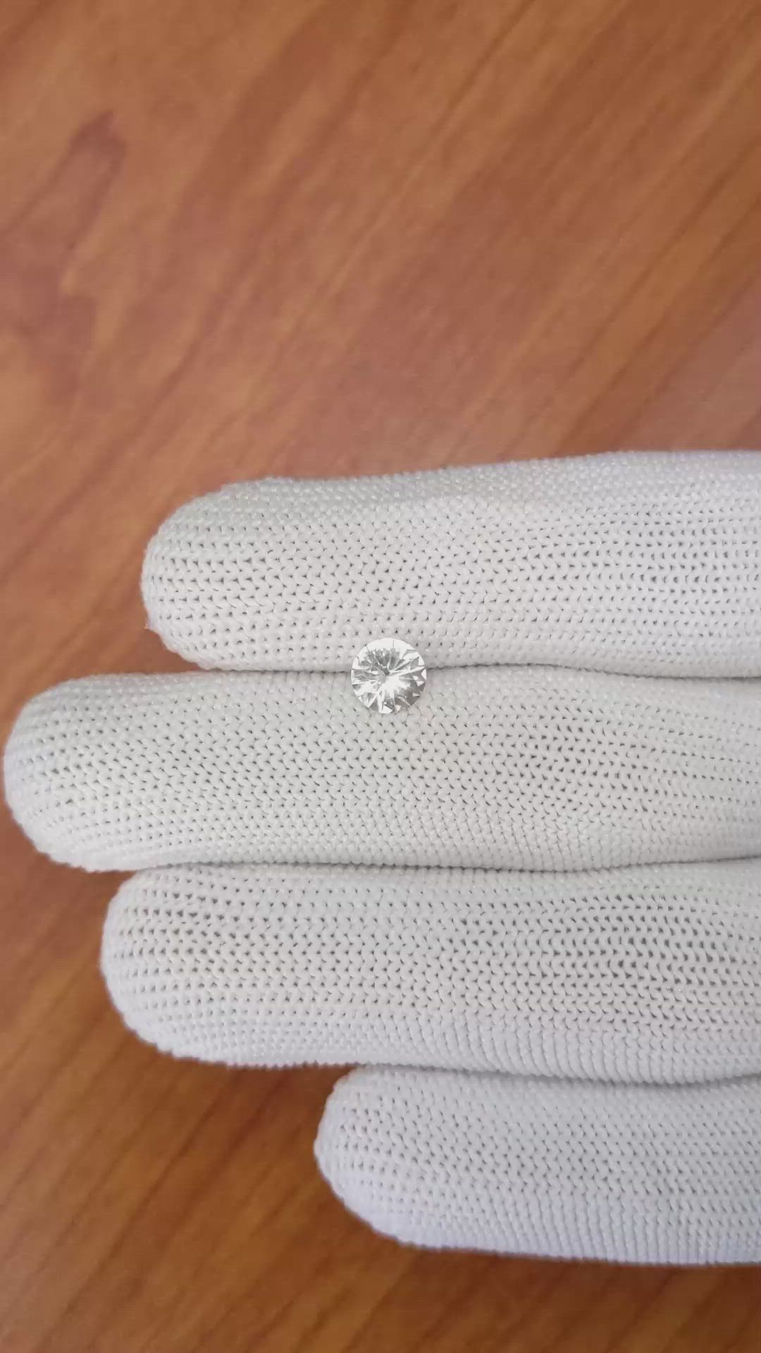 0.80 Ct. White Sapphire from Ceylon (Sri Lanka) Size Video