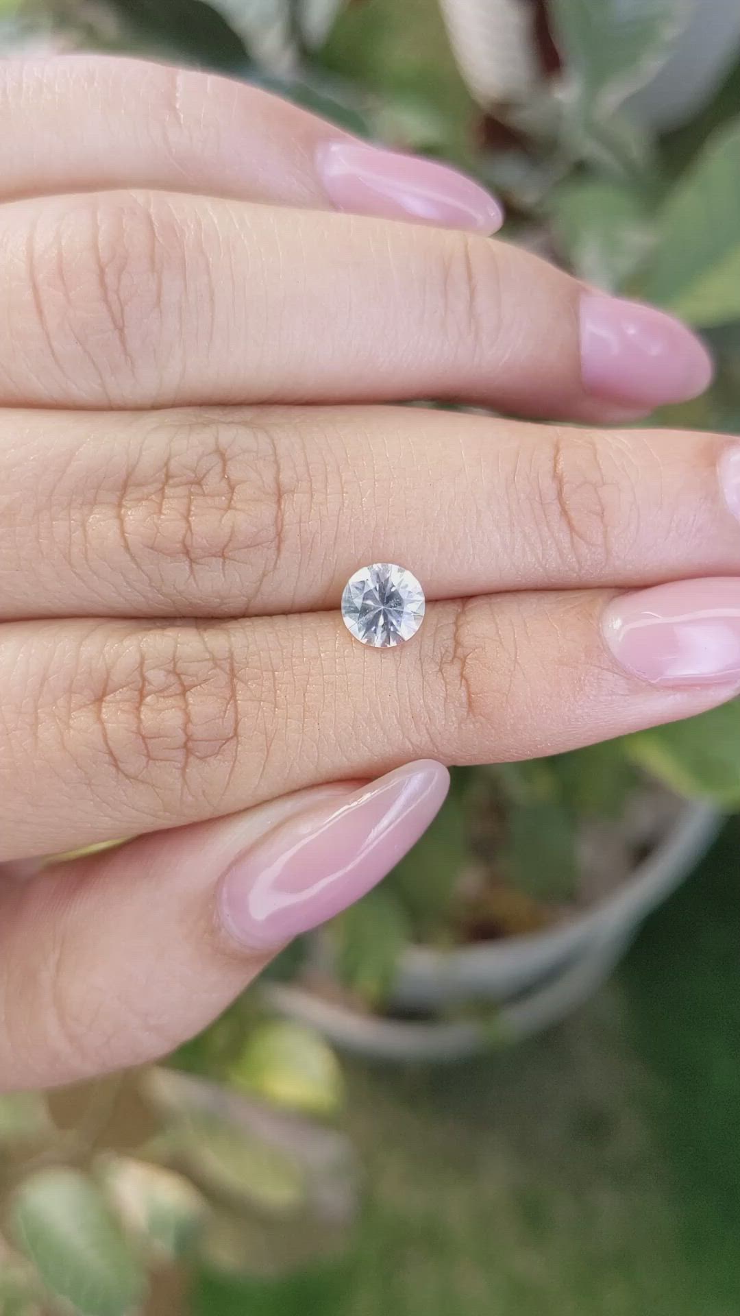 0.94 Ct. White Sapphire from Ceylon (Sri Lanka) Size Video