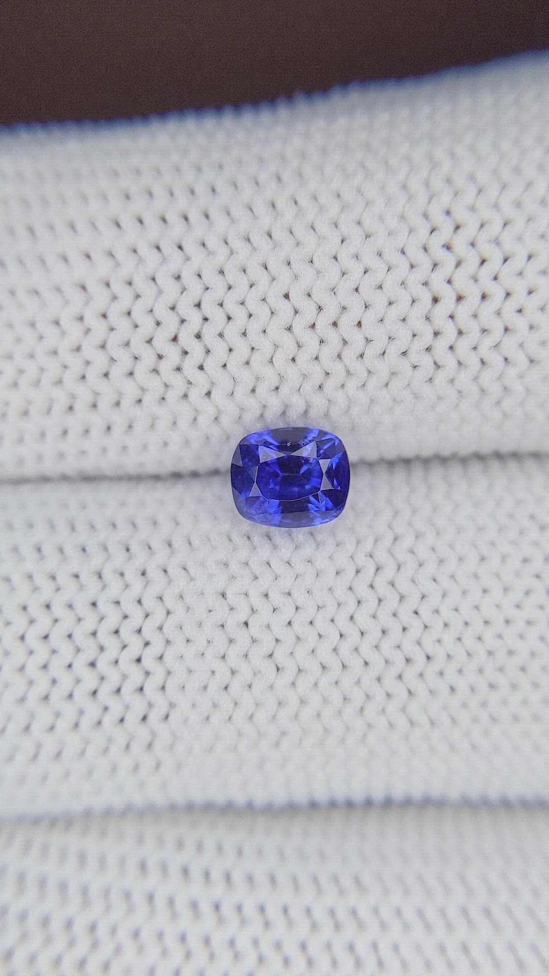 1.22 Ct. Blue Sapphire from Ceylon (Sri Lanka) Size Video