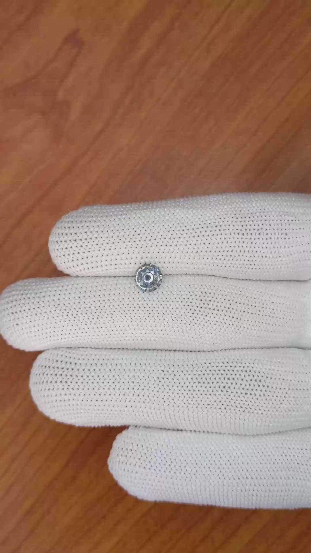 0.89 Ct. Bi Color Sapphire from Ceylon (Sri Lanka) Size Video