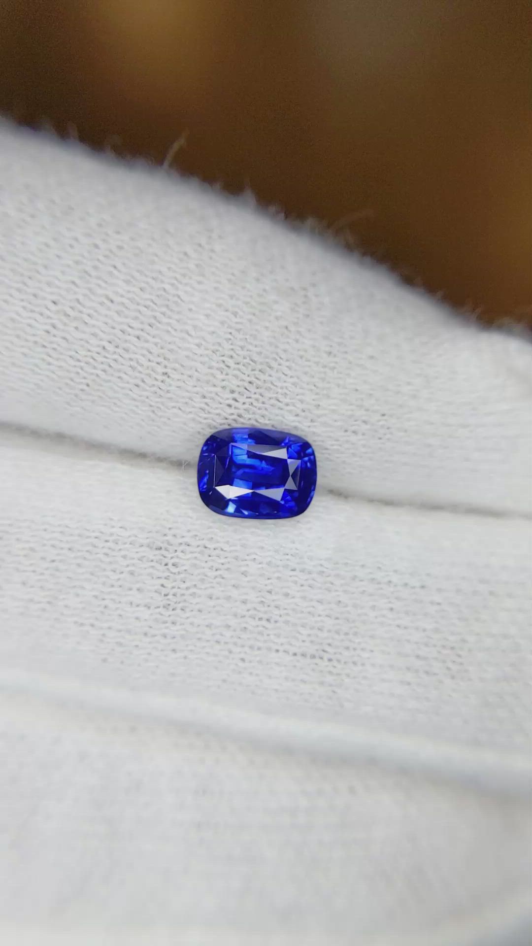1.20 Ct. Blue Sapphire from Ceylon (Sri Lanka) Size Video