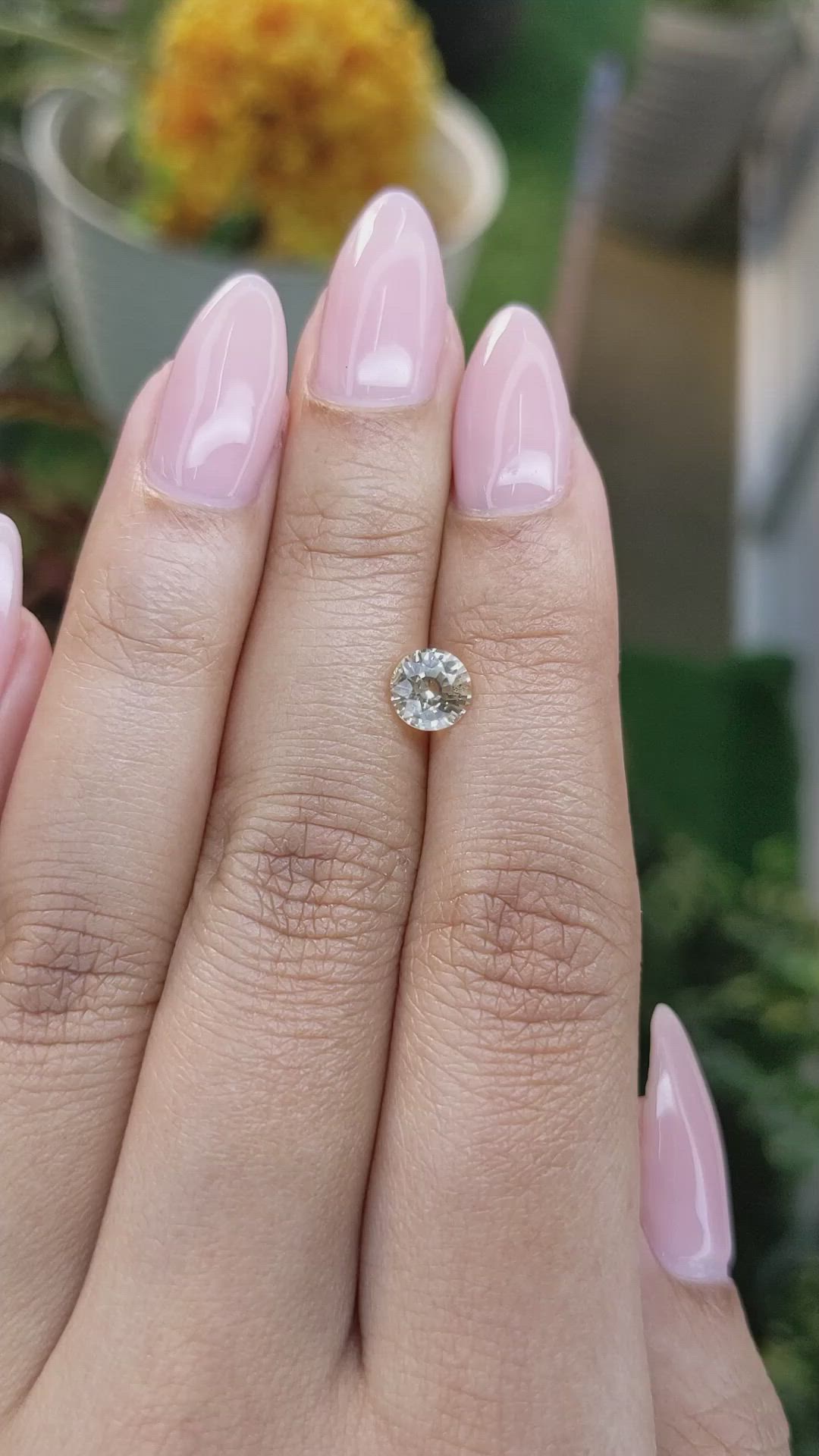 1.10 Ct. Yellow Sapphire from Ceylon (Sri Lanka) Size Video