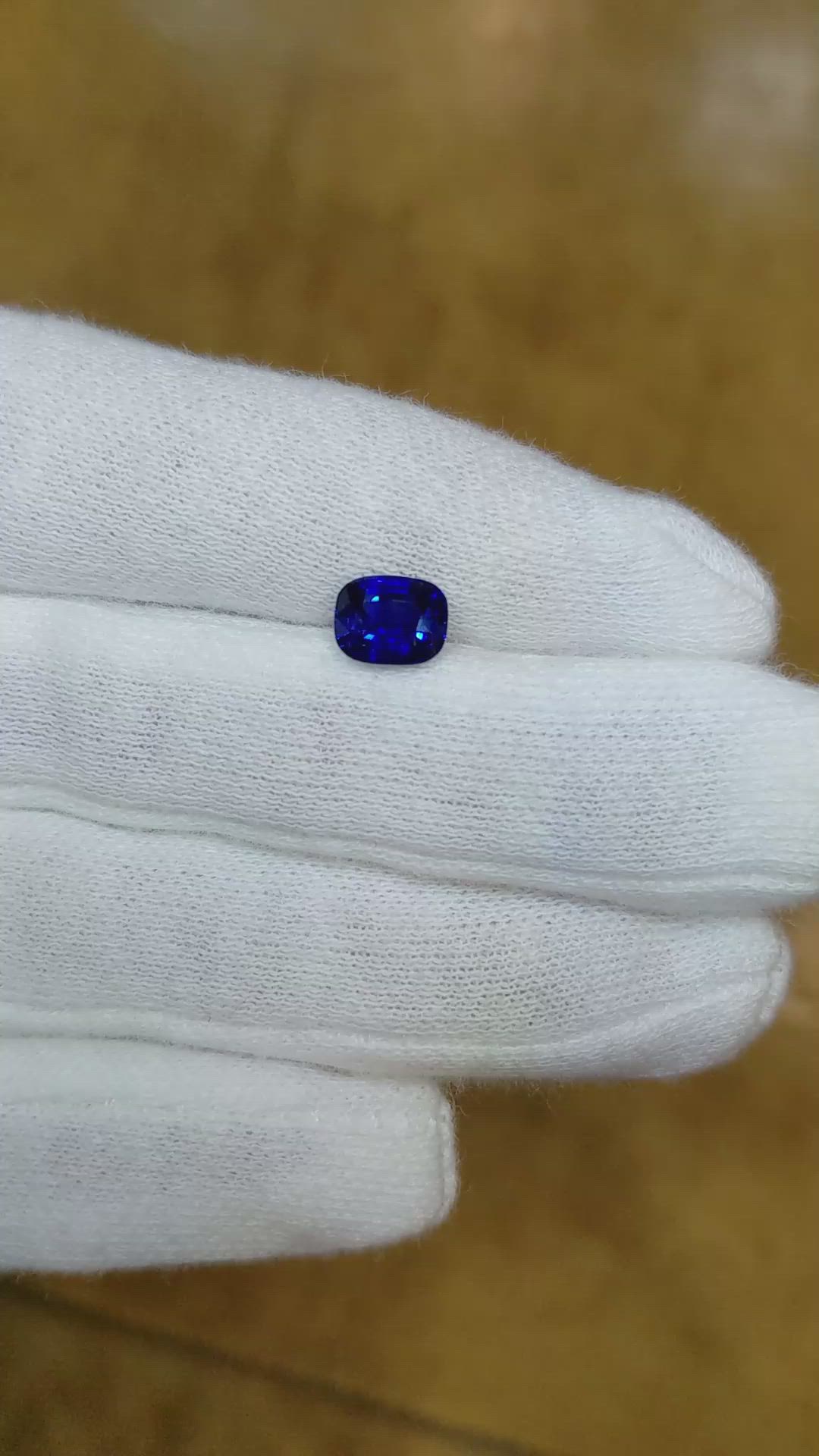 1.34 Ct. Blue Sapphire from Ceylon (Sri Lanka) Size Video