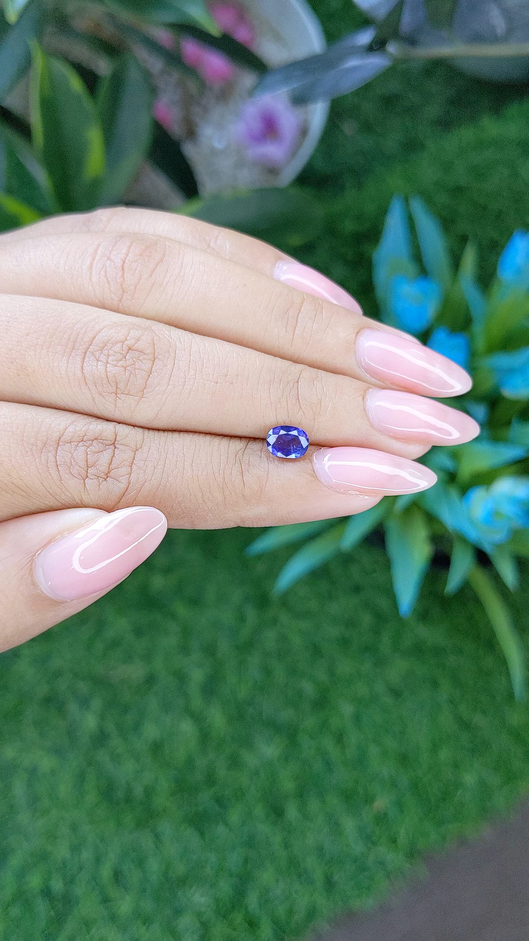 0.97 Ct. Purplish Blue Sapphire from Tanzania Size Video